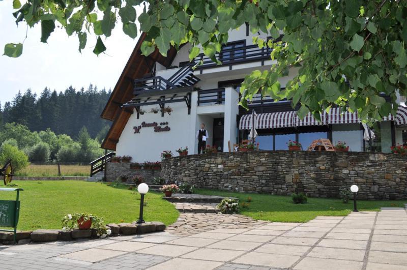 Hotel Ieremia Movila Сучевіца Екстер'єр фото